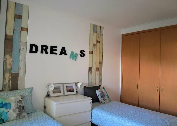 Apartment Ericeira アパート エリセイラ